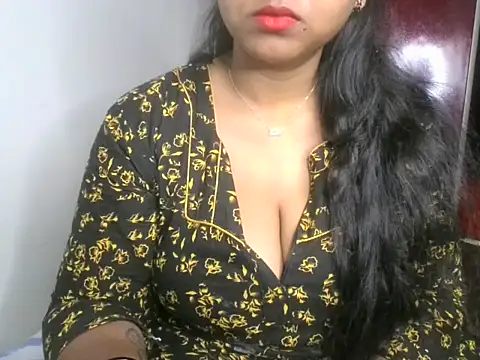 Snapshot of its_me_Rashmi chatting on October 1, 11:09 pm its me Rashmi online show from October 1, 11:09 pm