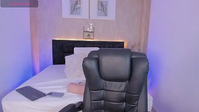 jessica hotxxx online show from March 20, 4:12 pm