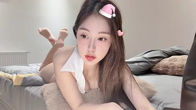 Aquarius-002 online show from October 24, 1:40 pm