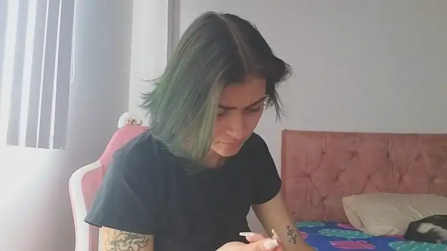 Crystal Star  online show from October 19, 2:41 pm