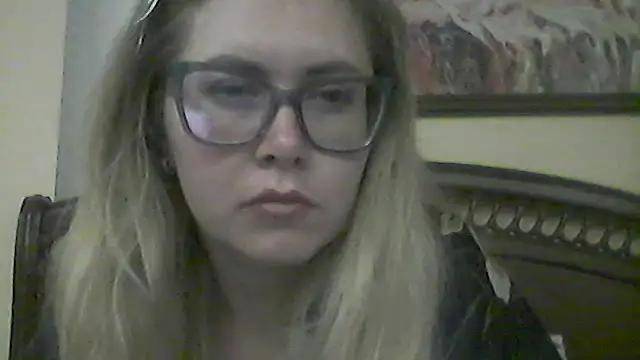 Crystal00Girl online show from November 1, 10:03 pm