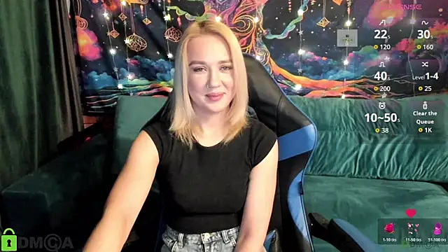 CrystalGirl99 online show from April 4, 6:56 am