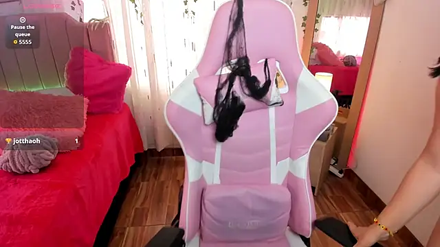 Aurora duval online show from October 24, 8:49 pm