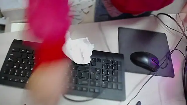 KateCondon online show from March 18, 11:26 am