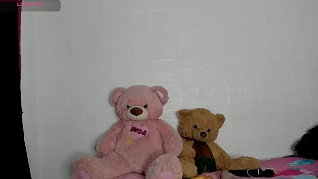 HaileyDuke online show from April 8, 12:02 am