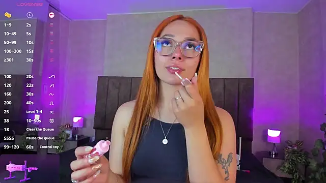 LanaMills  online show from September 21, 3:38 am