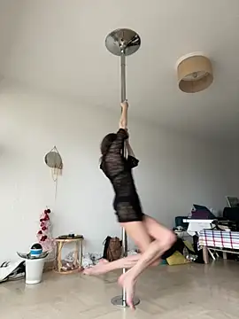 Chris06d22xh online show from February 8, 3:38 pm