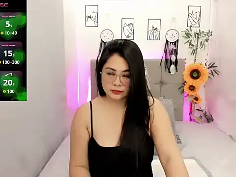 Ccinamonjazz online show from April 12, 5:27 pm