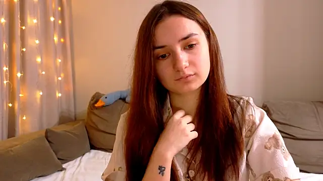 Lelia Vibe online show from December 15, 3:39 pm