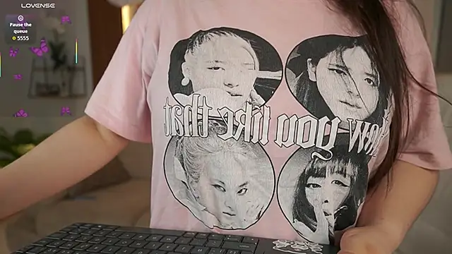 MilaCrave online show from October 23, 11:49 am