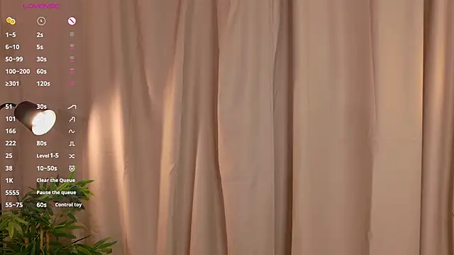 lisabaus online show from November 28, 7:11 am