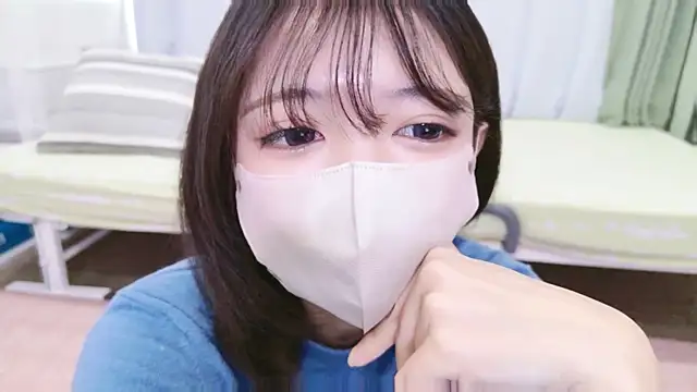 Azusa DoMybest online show from March 6, 3:34 am