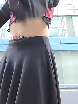 Snapshot of pink-mai chatting on September 22, 11:47 pm pink-mai online show from September 22, 11:47 pm