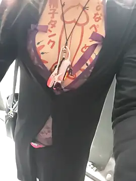 pink-mai online show from December 1, 11:18 pm