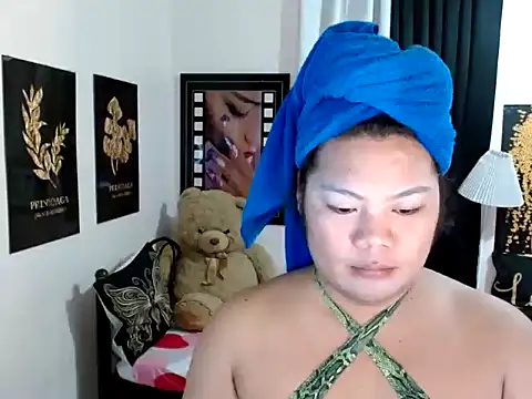 TSbrianaHugeCock online show from April 8, 4:31 pm