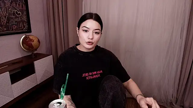 Dark Moni online show from October 19, 2:57 am