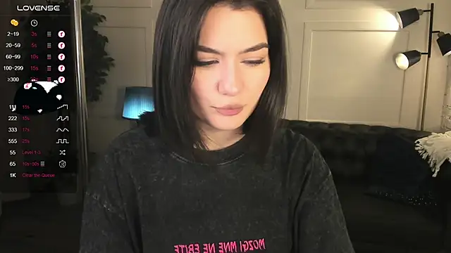 Dark Moni online show from October 3, 3:11 am