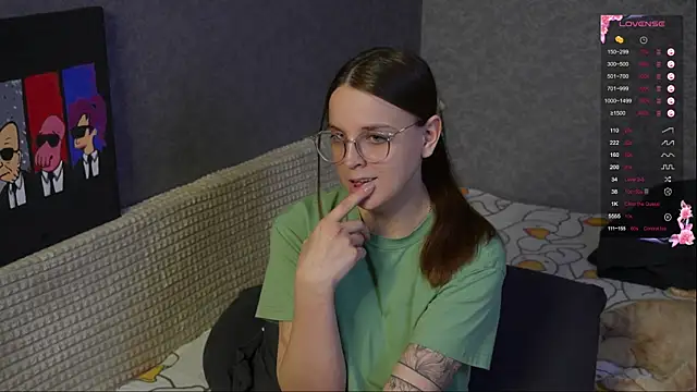 Violetwin online show from March 30, 5:23 pm