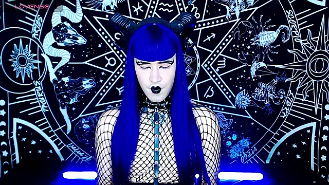 naomi satan online show from October 2, 11:43 pm