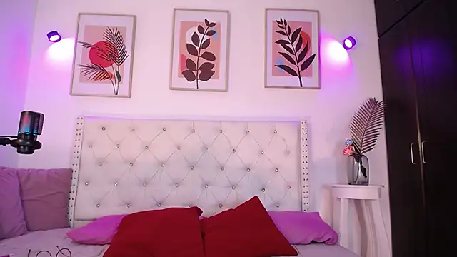 barbyehot online show from November 1, 3:21 am