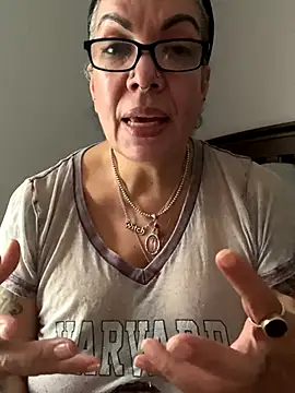 dieseldame1313 online show from October 5, 10:04 pm