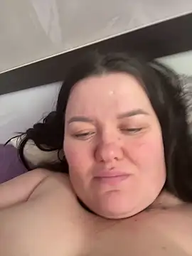 SunnyLeila2101 online show from February 6, 10:40 am