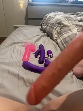 sexyBrunettex1 online show from September 24, 9:52 am