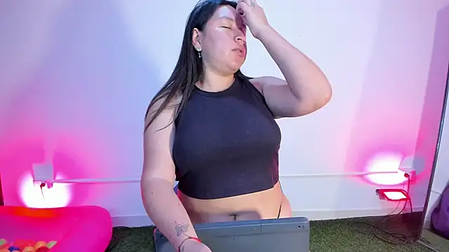 BellaRoux1 online show from November 15, 12:28 pm