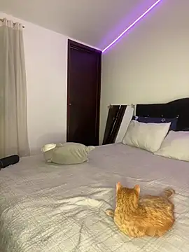 MiaAlarie online show from February 14, 8:05 am