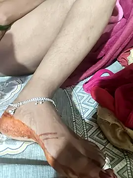 POOJACOUPLE online show from December 4, 7:36 pm