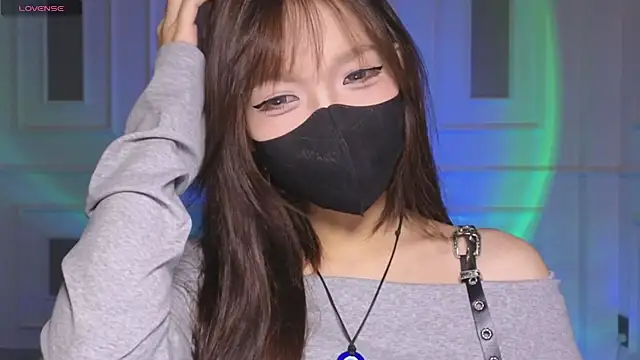      Panda      online show from February 13, 2:40 pm