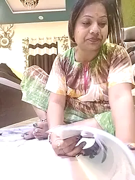 Cute-Janvi20 online show from April 2, 4:15 pm