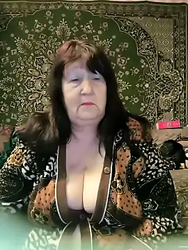 CrystalLime6411 online show from April 4, 5:34 pm