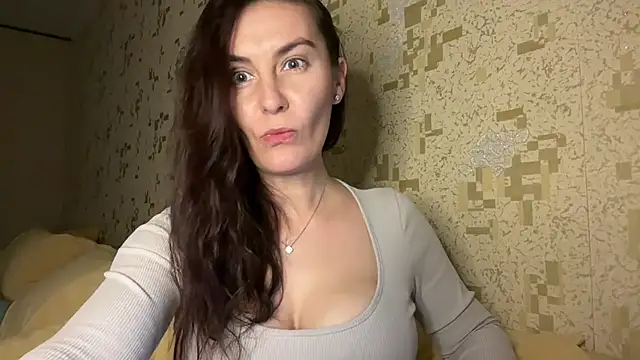 KatalinaQE online show from December 2, 5:15 pm