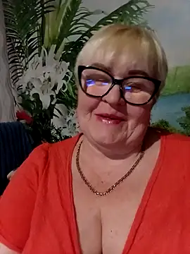 VioletSweet5566 online show from March 3, 6:36 pm