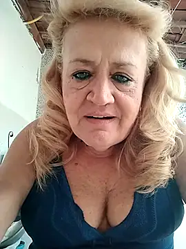 Snapshot of Belladama61 chatting on October 3, 11:15 am Belladama61 online show from October 3, 11:15 am