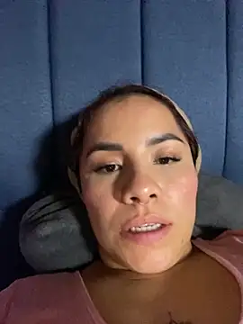 Snapshot of alejandra_prk26 chatting on October 10, 4:06 am alejandra prk26 online show from October 10, 4:06 am