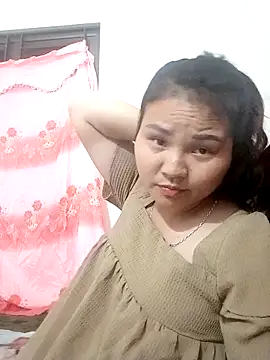 Heulwen-22 online show from November 12, 1:20 pm