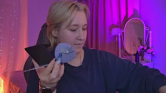 CinBellamy online show from December 3, 5:32 am