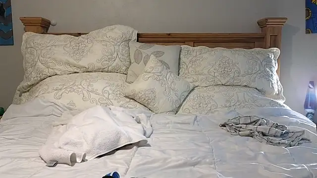 Maverikrose online show from April 15, 11:49 pm