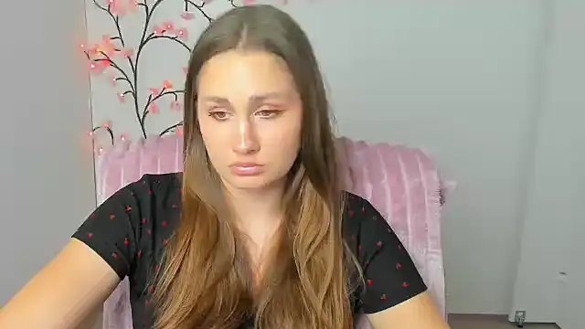 Stefanie Sweet online show from December 4, 12:51 pm