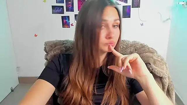 Stefanie Sweet online show from July 8, 7:32 am