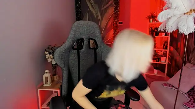 BethanyCloud online show from April 6, 5:19 am