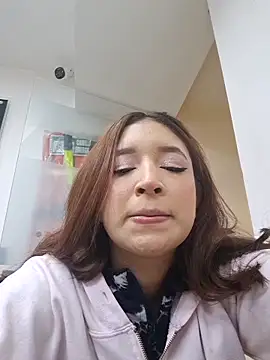 CatalinaFlores online show from November 12, 3:59 am