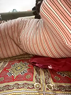 jiya00 online show from November 3, 7:29 pm