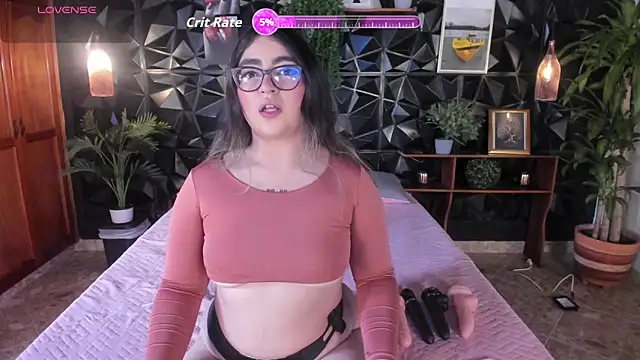 April  foxx online show from October 25, 3:30 pm