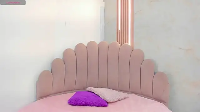 belkilima online show from October 15, 10:23 pm