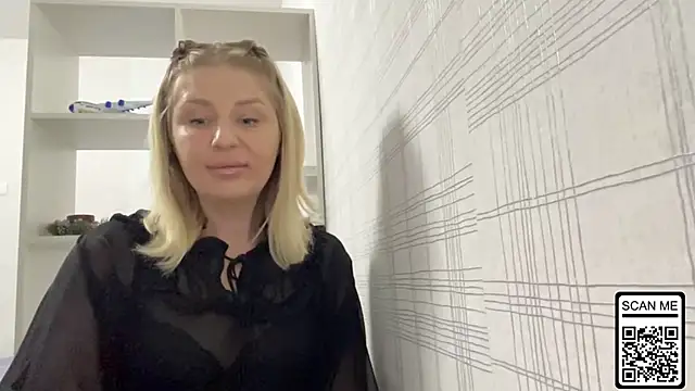 Blondie xoxoxo online show from November 14, 2:17 pm