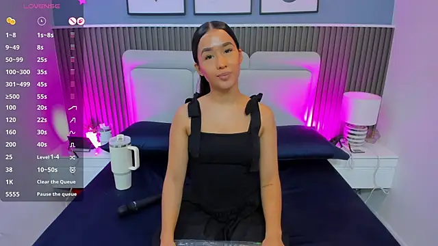 Snapshot of lily__star chatting on October 9, 3:21 am lily star online show from October 9, 3:21 am