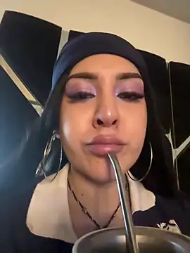 bluegoddessstoned online show from April 20, 10:24 pm